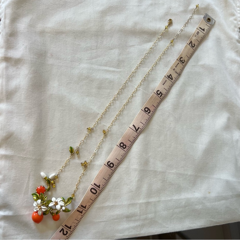 Enamel orange blossom necklace - Picture 4 of 6